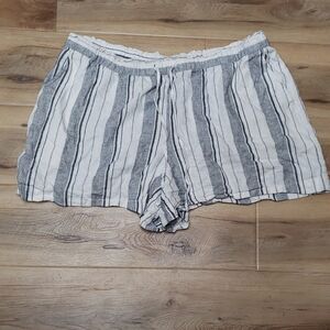 Gap Striped Gray Women's Shorts Size XXL